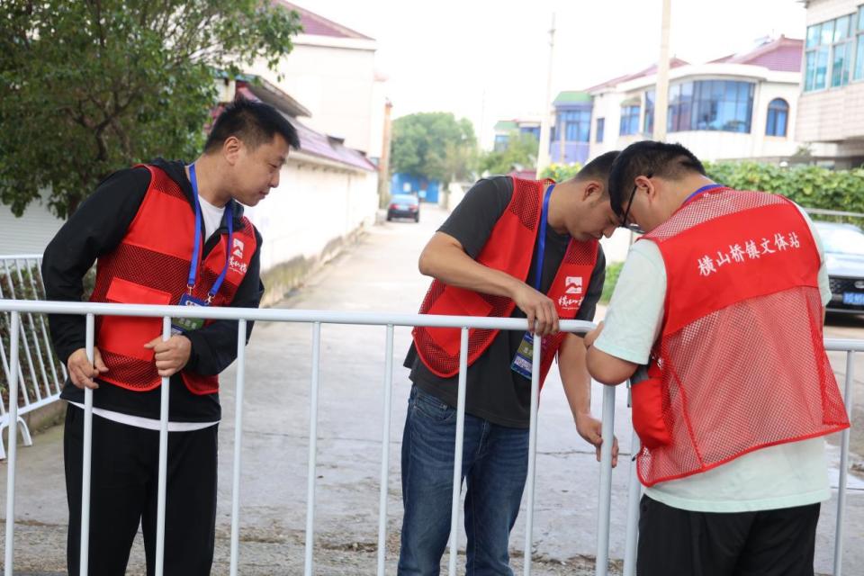 浩获得, Xysjj, 雨导致路面 浩获得, Xysjj, 雨导致路面